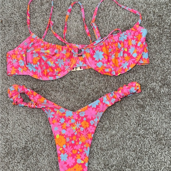 Kulani Kinis bikini set women - top M, bottom S - Picture 1 of 3